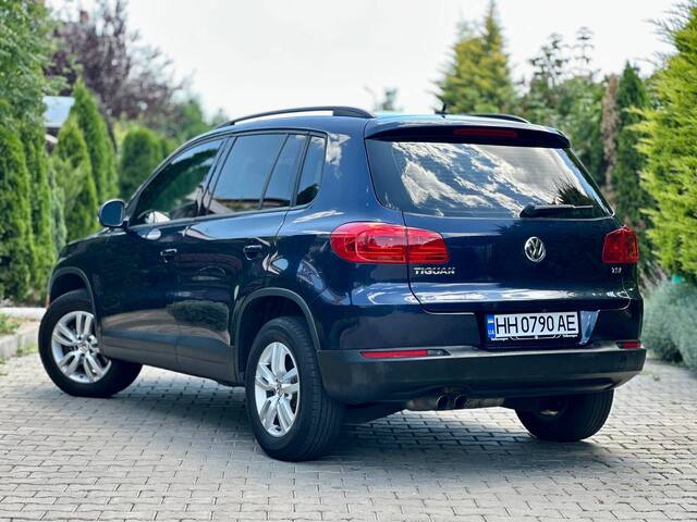 Срочная продажа авто Volkswagen Tiguan фото 4