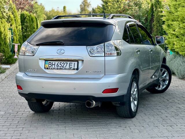 Срочная продажа авто Lexus RX350 фото 3