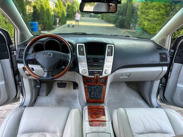 Срочная продажа авто Lexus RX350 фото 3