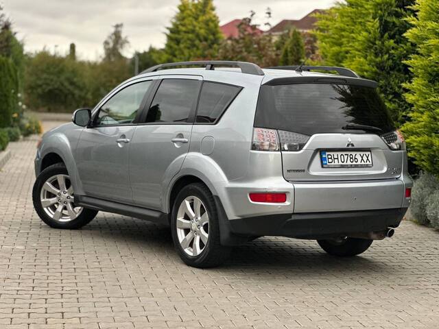 Срочная продажа авто Mitshubishi Outlander фото 5