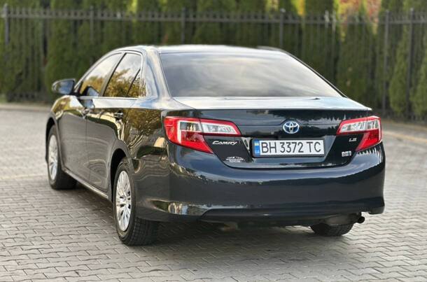 Срочная продажа авто Toyota Camry фото 7