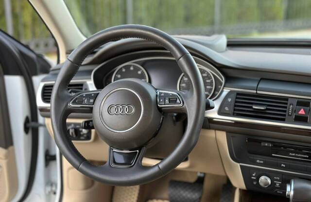 Срочная продажа авто Audi A6 фото 4