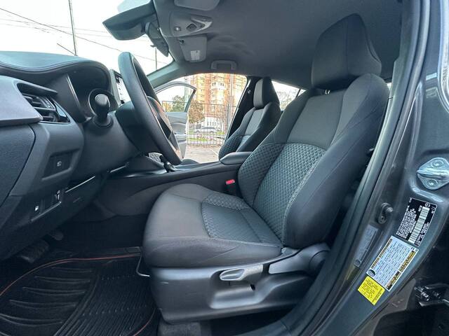 Срочная продажа авто Toyota C-HR фото 6