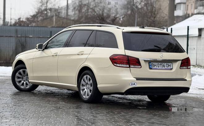 Срочная продажа авто Mercedes-Benz E-Class фото 3