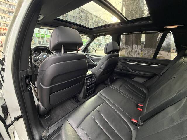Срочная продажа авто BMW X5 фото 5