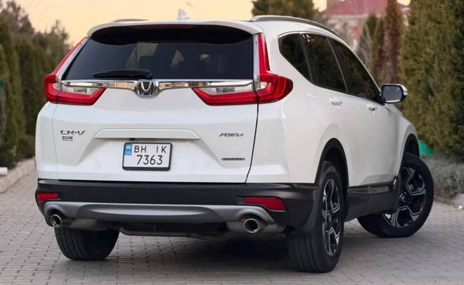 Срочная продажа авто Honda CR-V фото 2
