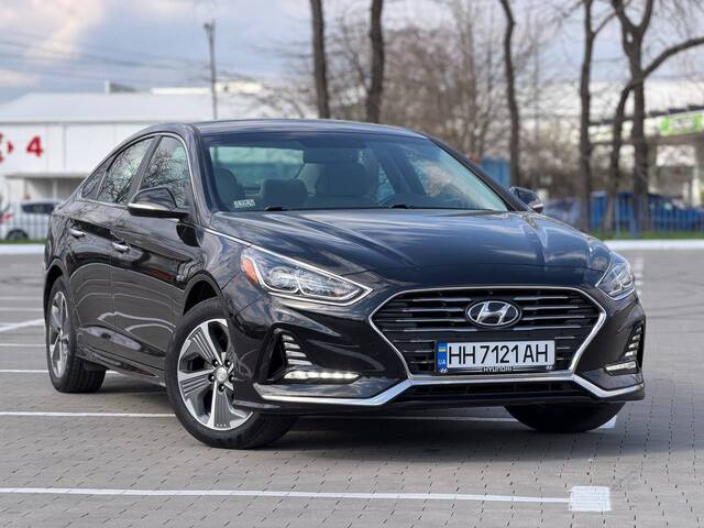 Срочная продажа авто Hyundai Sonata фото 1