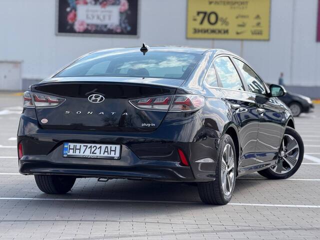 Срочная продажа авто Hyundai Sonata фото 5