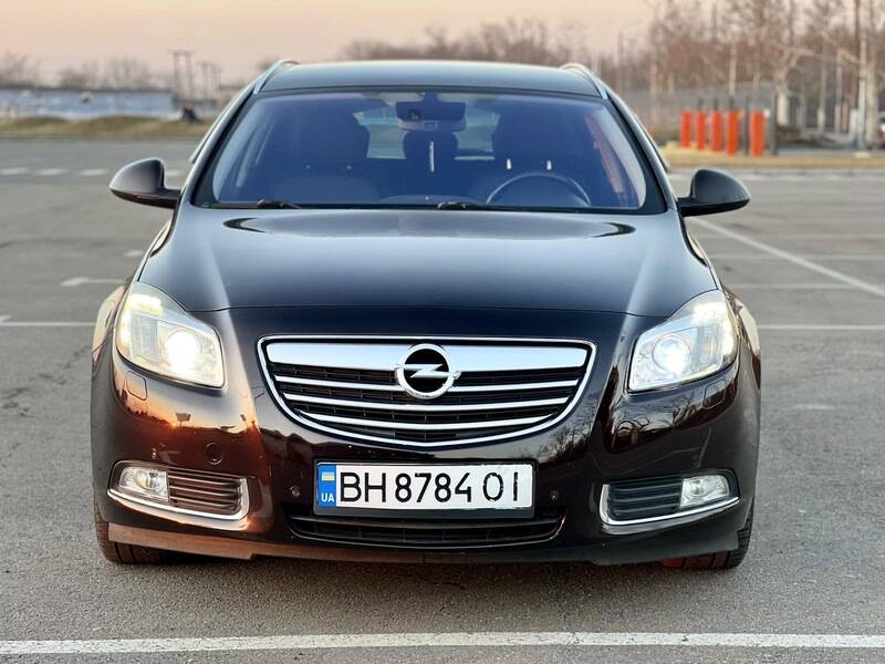 Срочная продажа авто Opel Insignia фото 11