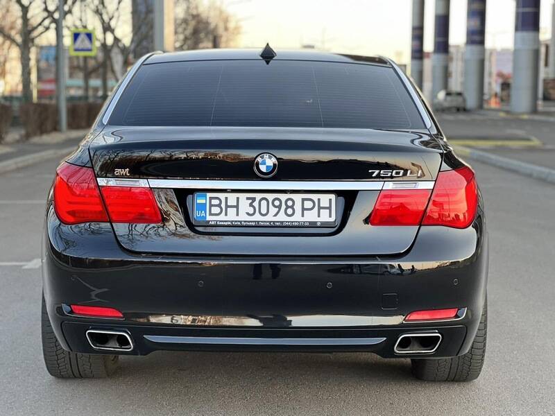 Срочная продажа авто BMW 750 фото 2