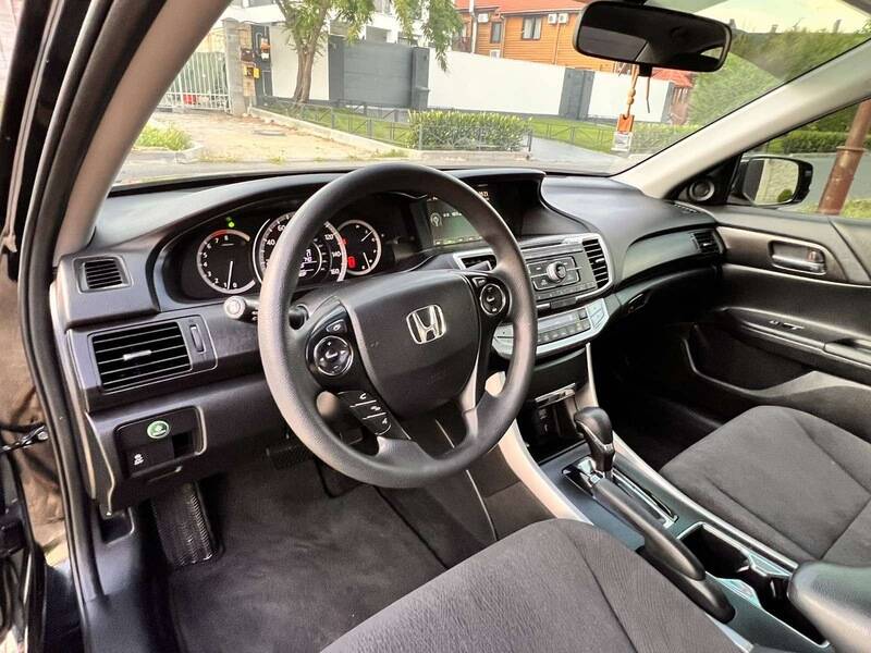 Срочная продажа авто Honda Accord фото 4