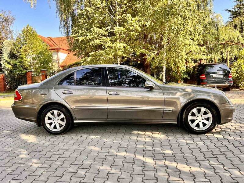 Срочная продажа авто Mersedec-Benz E-class фото 9