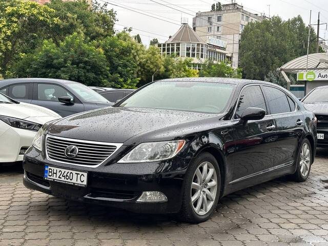 Срочная продажа авто Lexus LS 460L фото 2