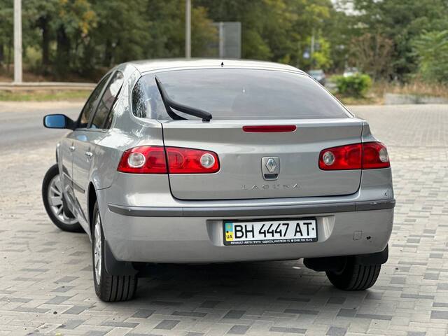 Срочная продажа авто Renault Laguna фото 6