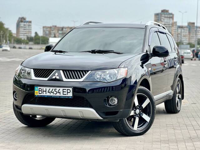 Срочная продажа авто Mitsubishi Outlander фото 1