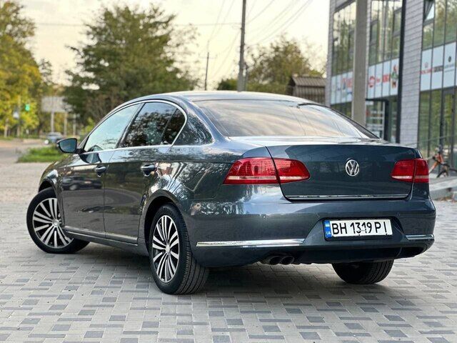 Срочная продажа авто Volkswagen Passat B7  фото 4