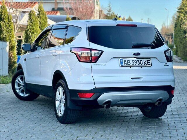 Срочная продажа авто Ford Escape фото 7