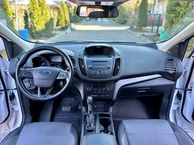 Срочная продажа авто Ford Escape фото 5