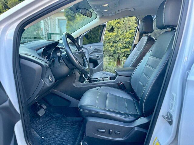 Срочная продажа авто Ford Escape фото 4