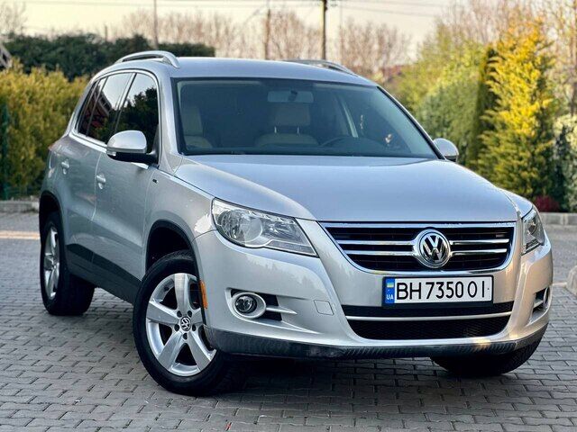 Срочная продажа авто Volkswagen Tiguan фото 1