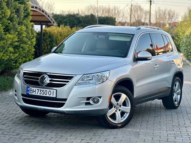 Срочная продажа авто Volkswagen Tiguan фото 4