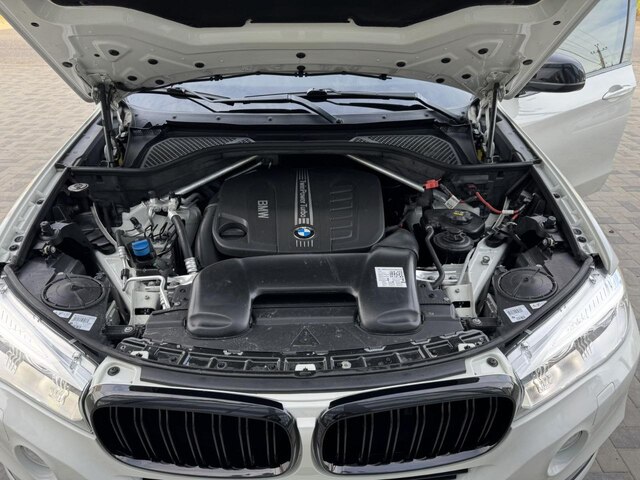 Срочная продажа авто BMW X5 F15 фото 7