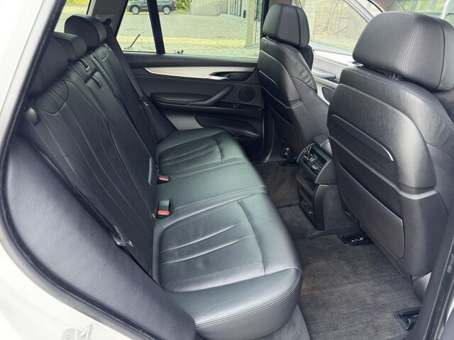 Срочная продажа авто BMW X5 F15 фото 2