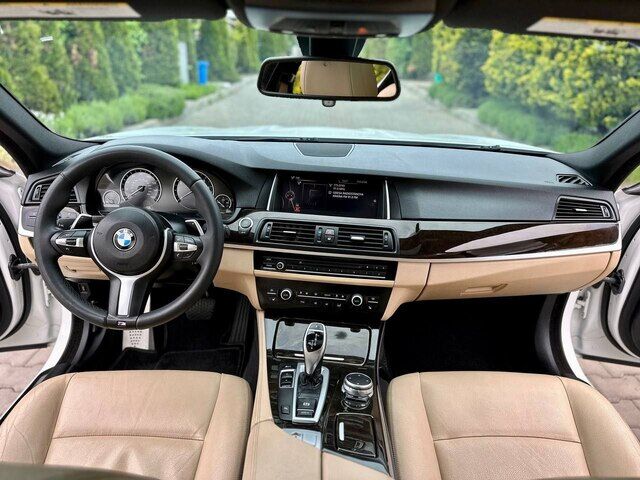 Срочная продажа авто BMW 5 Series 535 F10 фото 4