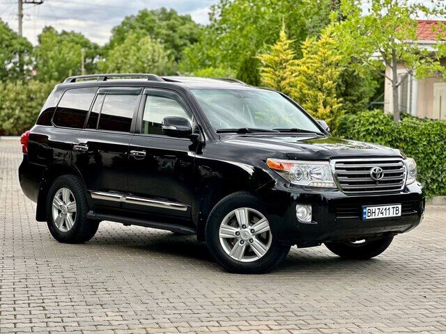 Срочная продажа авто Toyota Land Cruiser 200  фото 5
