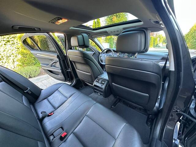 Срочная продажа авто BMW 528i (x-drive) фото 3