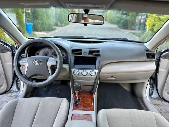 Срочная продажа авто Toyota Camry фото 6