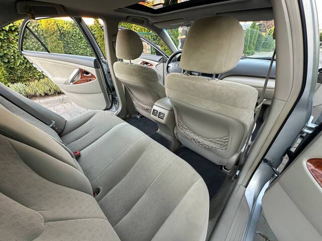 Срочная продажа авто Toyota Camry фото 3