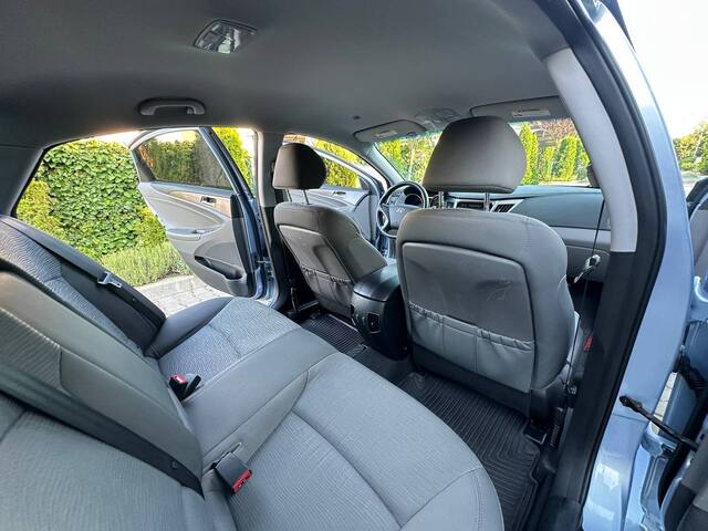 Срочная продажа авто Hyundai Sonata фото 3