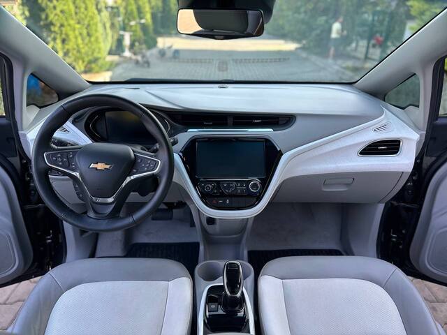 Срочная продажа авто Chevrolet Bolt EV фото 3