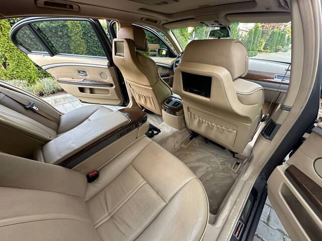 Срочная продажа авто BMW 745 Li фото 4