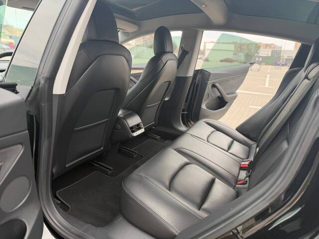 Срочная продажа авто Tesla Model 3 фото 6