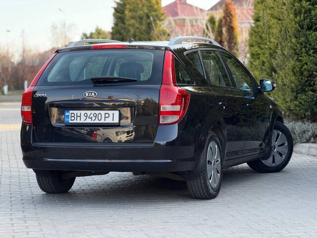 Срочная продажа авто Kia Ceed фото 7