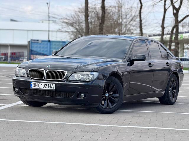 Срочная продажа авто BMW 7 Series 750i фото 4