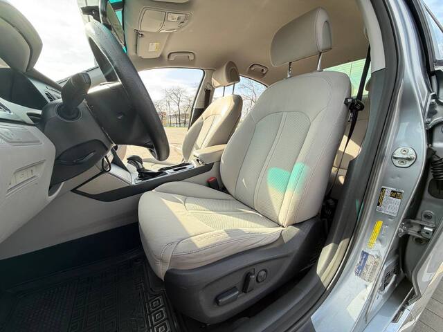 Срочная продажа авто Hyundai Sonata фото 6