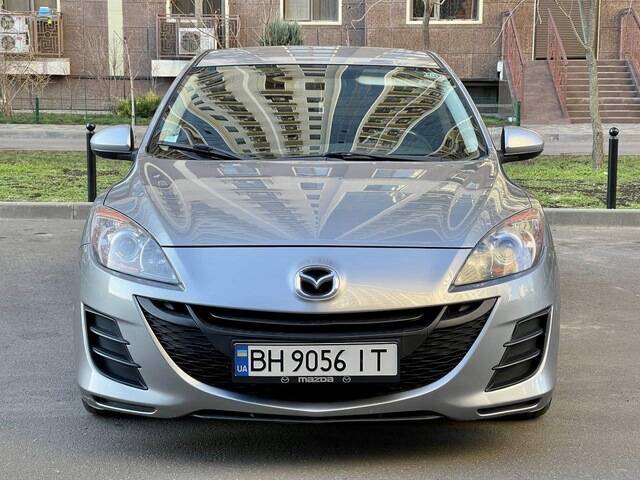Срочная продажа авто Mazda 3 фото 9