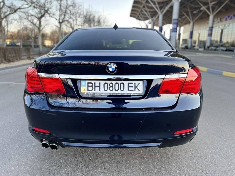 Срочная продажа авто BMW 730 фото 2