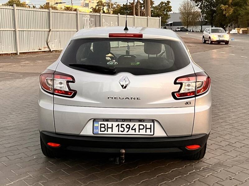 Срочная продажа авто Renault Megane фото 9