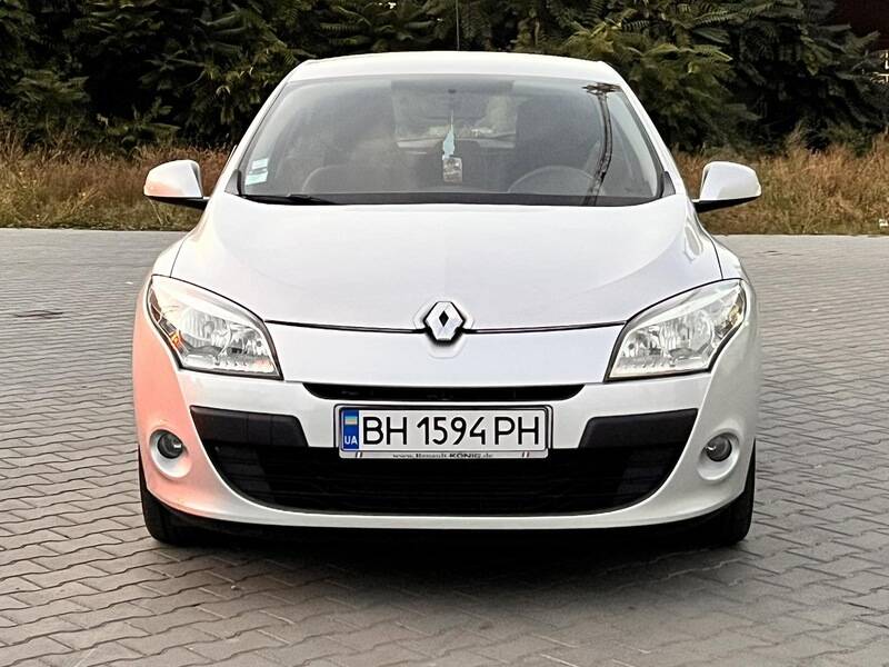 Срочная продажа авто Renault Megane фото 2