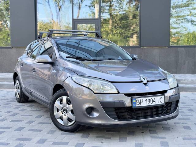 Срочная продажа авто Renault Megane фото 1