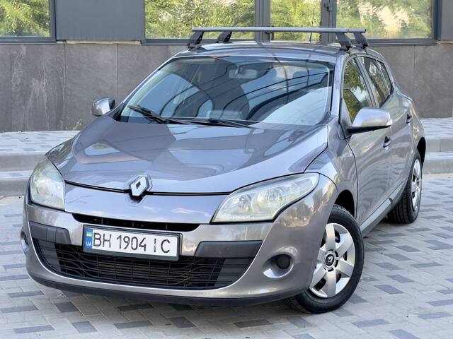 Срочная продажа авто Renault Megane фото 7