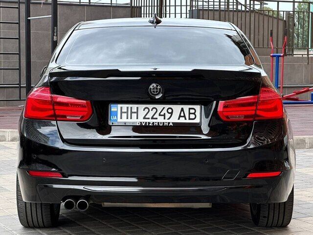 Срочная продажа авто BMW 328і F30 фото 7