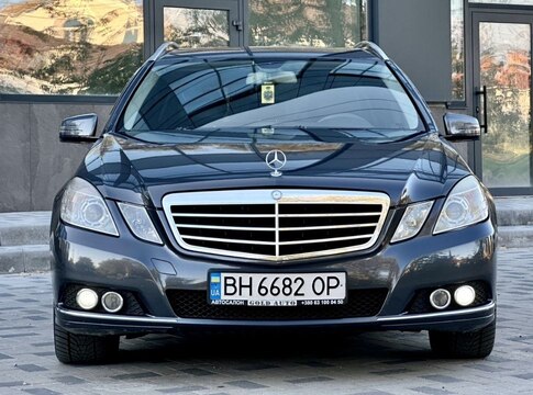 Срочная продажа авто Mercedes-Benz E-Class фото 1