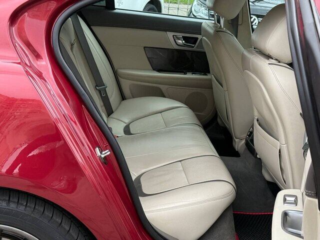 Срочная продажа авто Jaguar XF фото 3