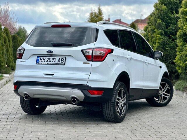 Срочная продажа авто Ford Kuga фото 6