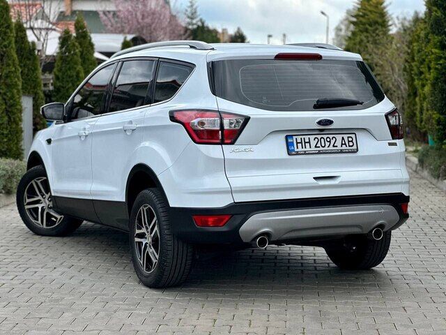 Срочная продажа авто Ford Kuga фото 2